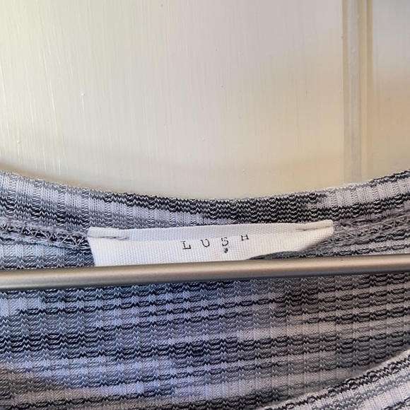 Lush Twist Front Dress Gray White - Picture 5 of 5